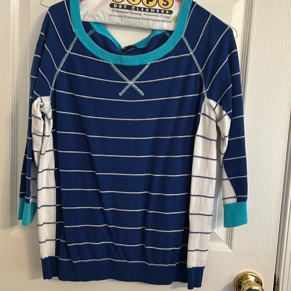 Talbots lightweight sweatshirt quarter length sleeve